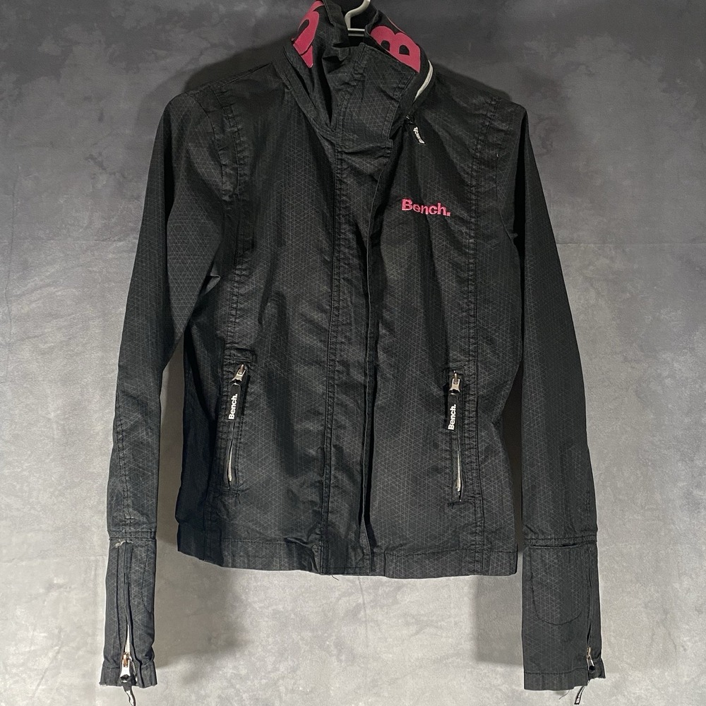Bench Black & Pink Lightweight Jacket Hidden Hood Hiking Windbreaker Coat Small